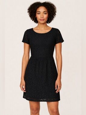 VILA Visulacey Black Lace Rosette Short-Sleeve Fit & Flare Mini Dress